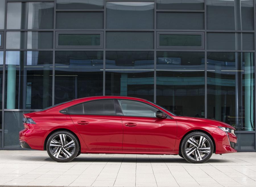  Peugeot 508 GT 2018 года  (UK) (фото 33 из 33)